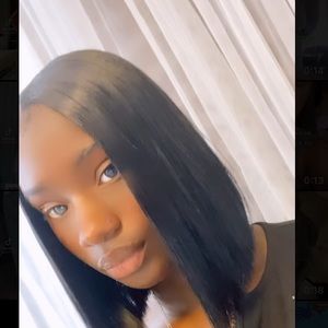 Meet your Posher, Brittney